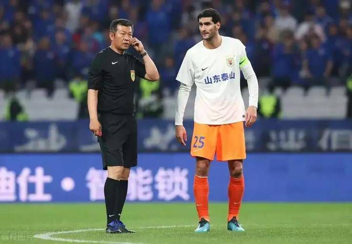 全场比赛结束，国际米兰2-0莱切。